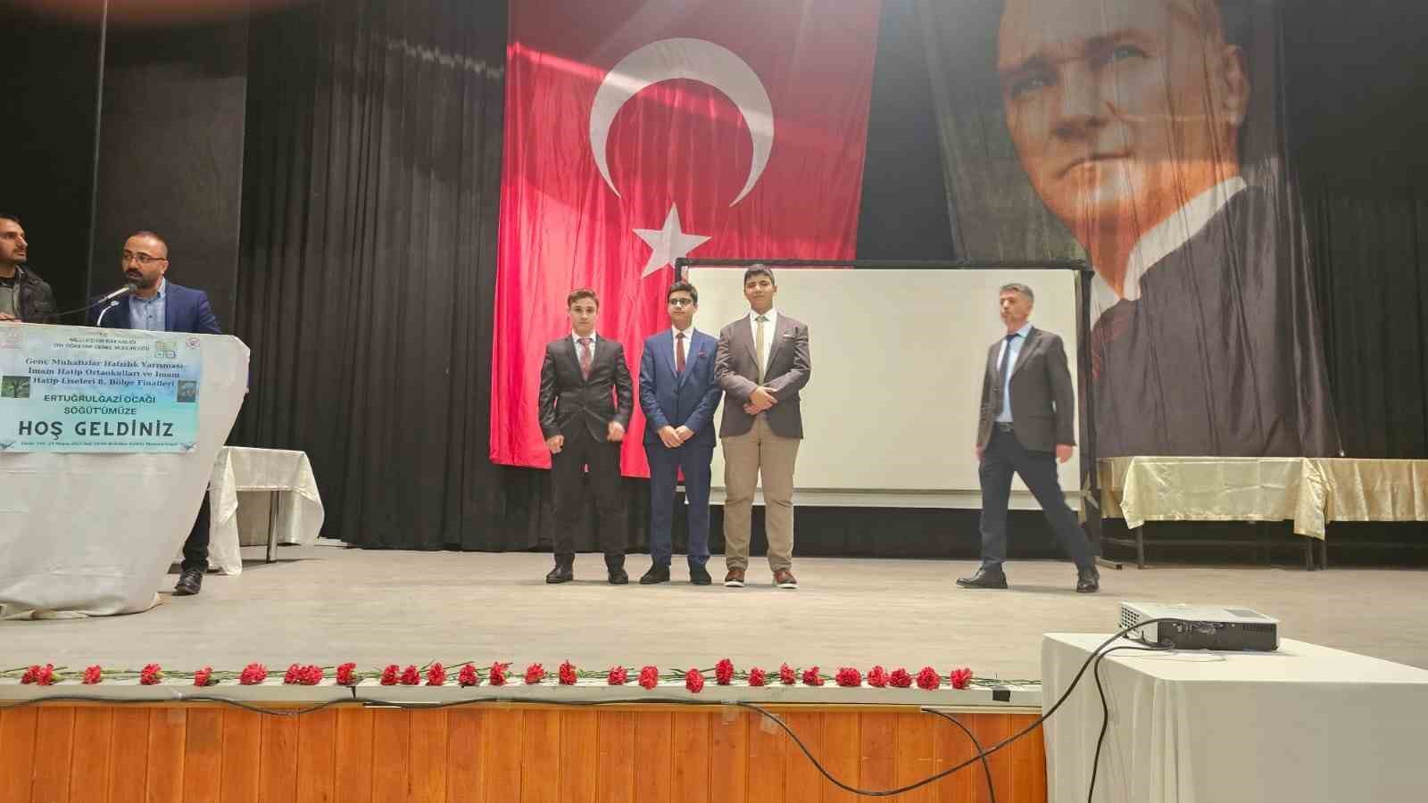 HAFIZLIK YARIŞMASI 8. BÖLGE FİNALİ BİRİNCİSİ SİMAV’DAN