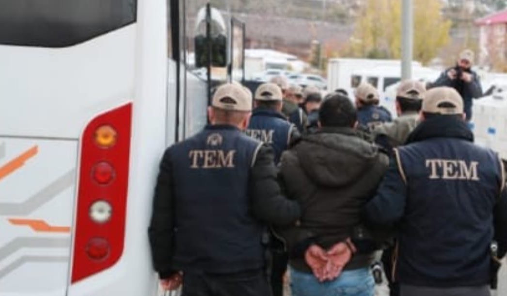 HAKKARİ İL EMNİYET MÜDÜRLÜĞÜ PKK/KCK VE FETÖ/PYD SİLAHLI TERÖR ÖRGÜTÜNÜN