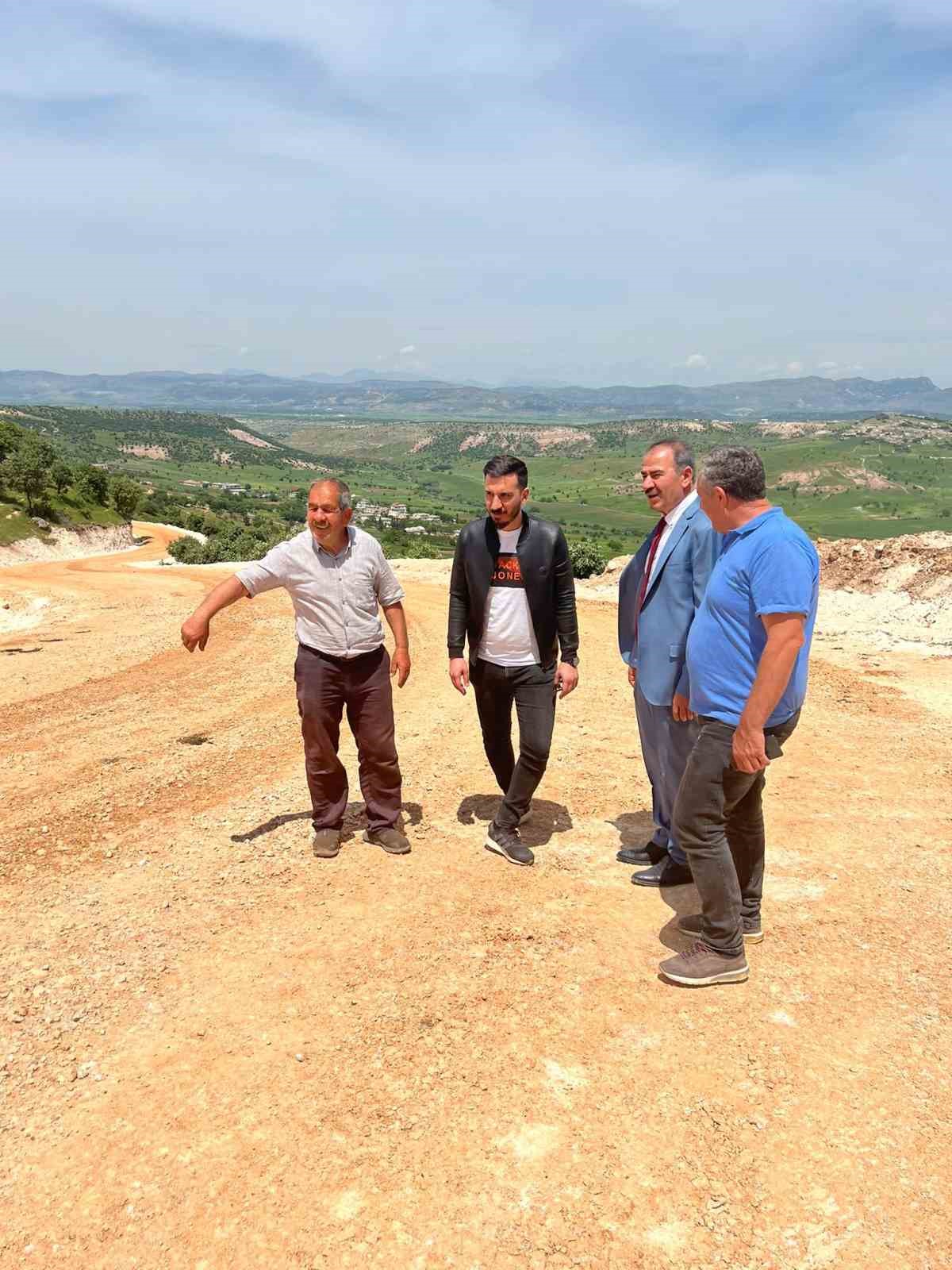DİYARBAKIR’IN HANİ İLÇESİNDE BAŞLATILAN YENİ YOL ÇALIŞMALARINDA BİNGÖL VE ELAZIĞ
