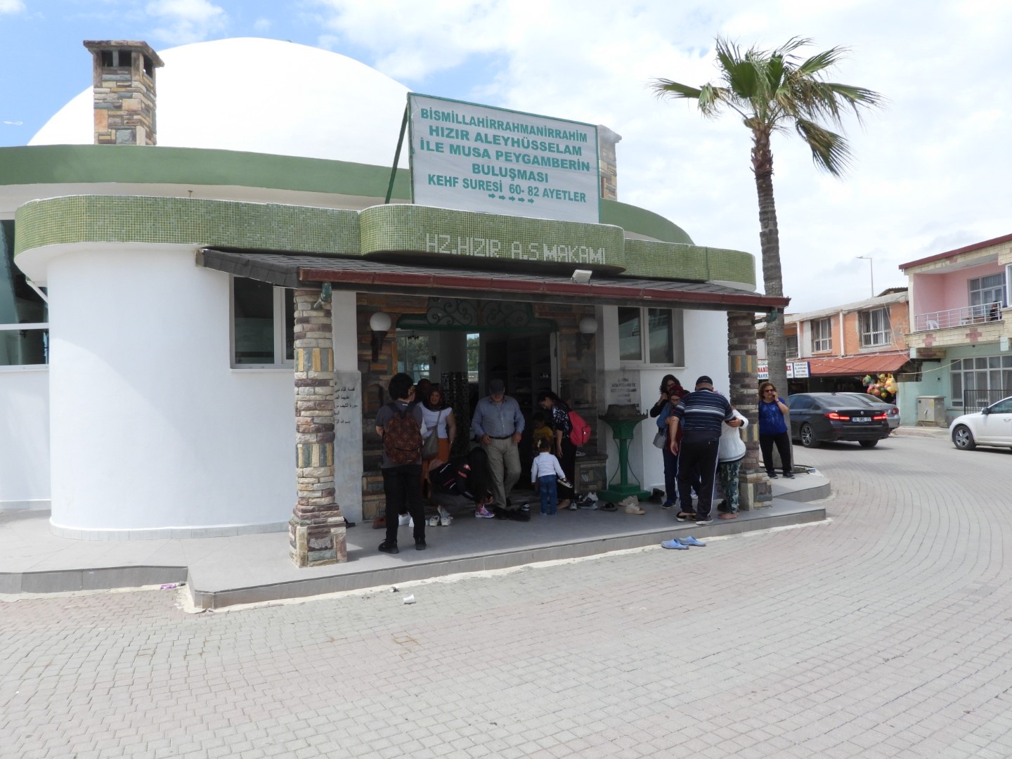 HER YIL 5 MAYIS'I 6 MAYIS'A BAĞLAYAN GECEDE KUTLANAN HIDRELLEZ