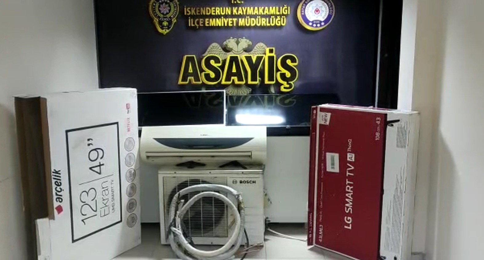 İSKENDERUN İLÇESİNDE EVDEN HIRSIZLIK OLAYININ ŞÜPHELİSİ 2 ŞAHIS ÇIKARTILDIKLARI ADLİ