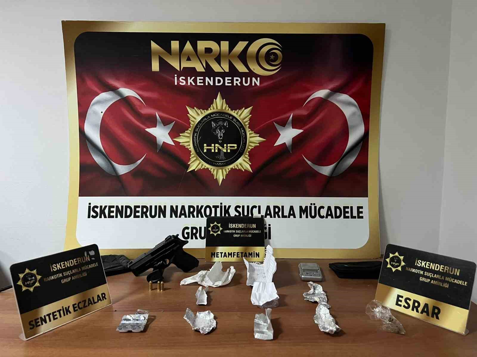 HATAY'DA POLİSİN UYUŞTURUCU İLE MÜCADELE ÇERÇEVESİNDE YAPTIĞI ÇALIŞMADA 5 ŞÜPHELİ