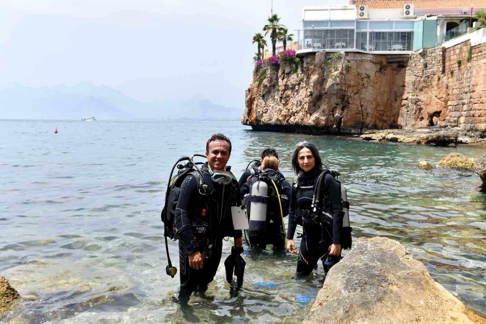 MURATPAŞA BELEDİYESİ’NİN ANTALYA KÖRFEZİ’NDE HAYALET AĞLARLA MÜCADELE VE AKDENİZ FOKLARININ