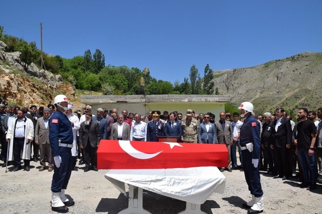 PİYADE UZMAN ÇAVUŞ CEMAL ÜRESİN SON YOLCULUĞUNA UĞURLANDI.