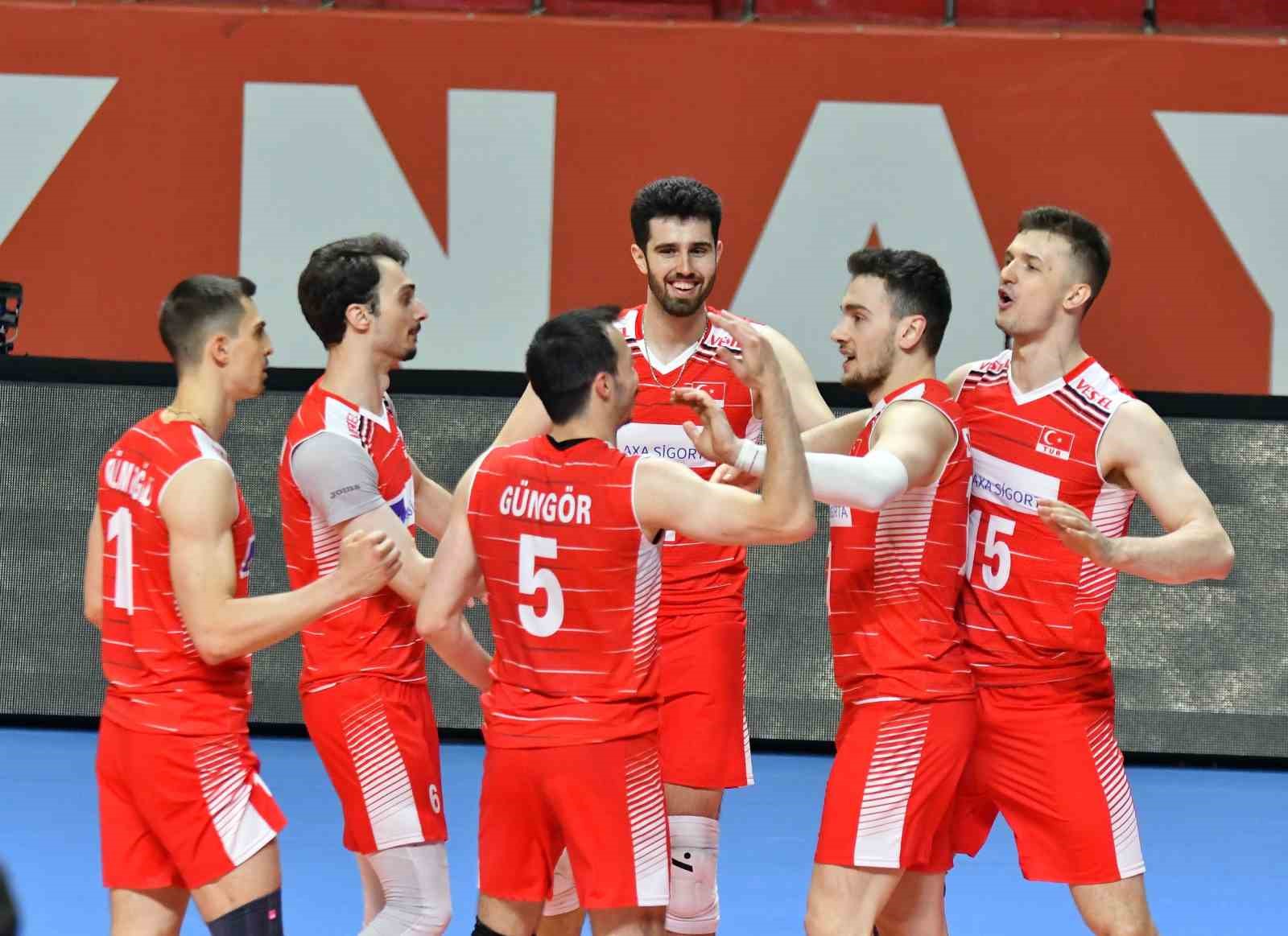 CEV AVRUPA ALTIN LİGİ İÇİN HAZIRLIKLARINI İSTANBUL’DA SÜRDÜREN A MİLLİ