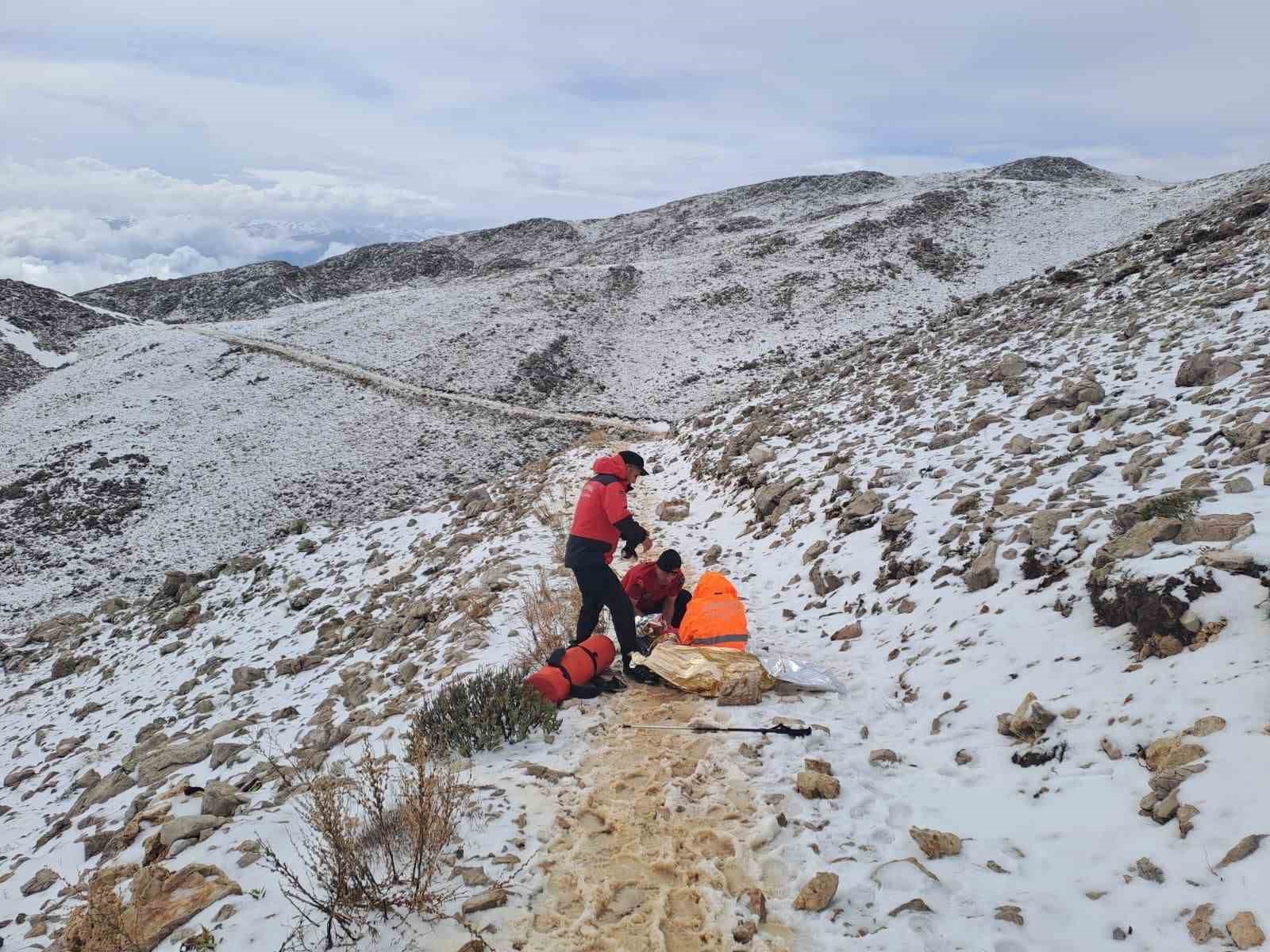 ANTALYA’NIN KEMER İLÇESİNDE RUN TO SKY YARIŞININ SON ETABINDA KOŞAN