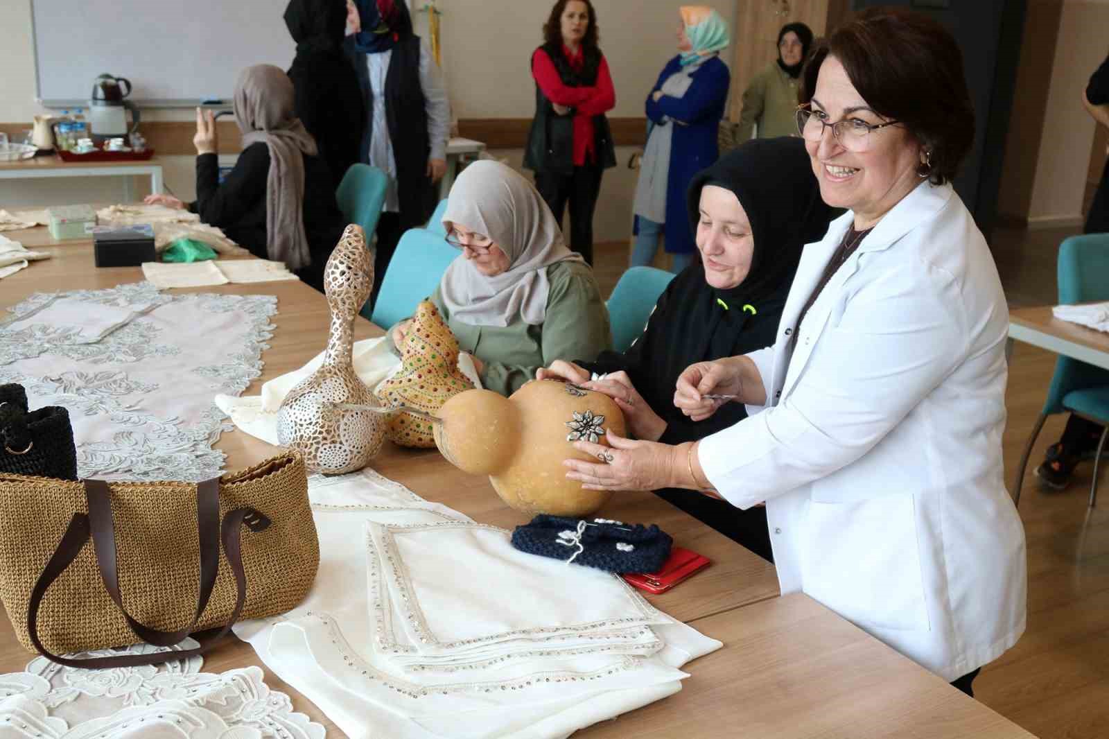 ‘HAYAT BOYU ÖĞRENME’ PROGRAMIYLA SAKARYA BÜYÜKŞEHİR BELEDİYESİ TARAFINDAN YÜRÜTÜLEN SAMEK