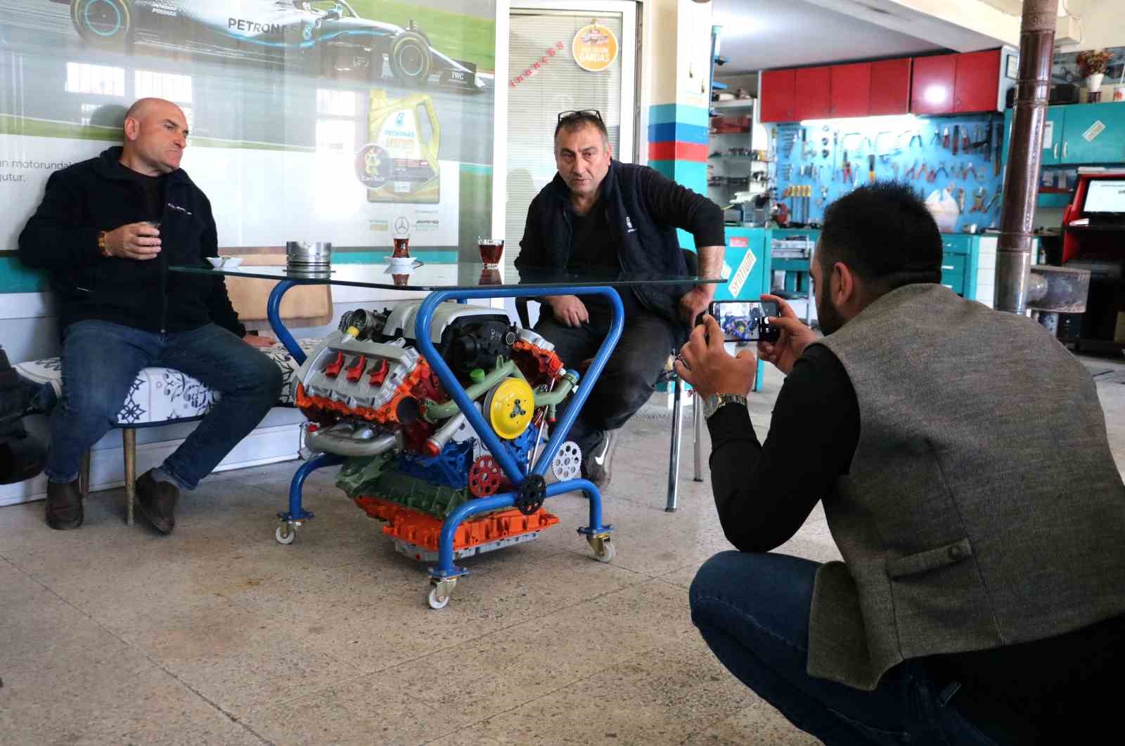 SİVAS’TA BİR SANAYİ ESNAFININ HURDAYA ÇIKMIŞ OTOMOBİL PARÇALARINDAN YAPTIĞI TASARIMLAR