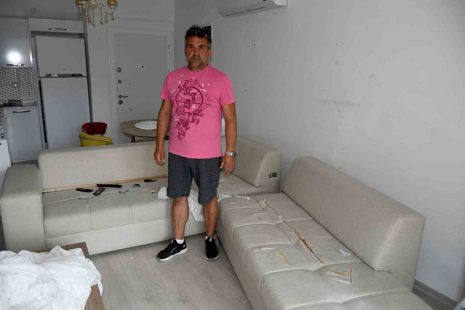 EV SAHİBİ MELİH CEVİZOĞLUGİL, HAYATININ ŞOKUNU YAŞADIĞINI BELİRTTİ