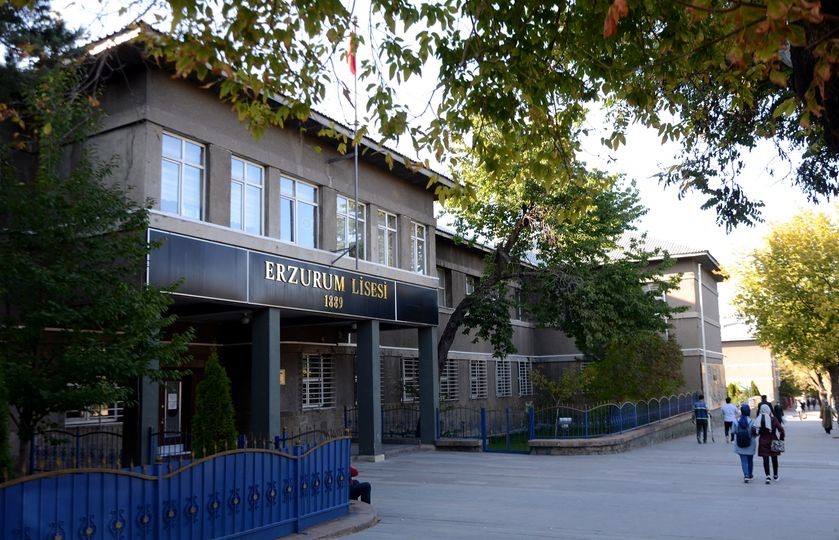 ERZURUM’DA BİN 233 OKUL VE  8 BİN 197 DERSLİK