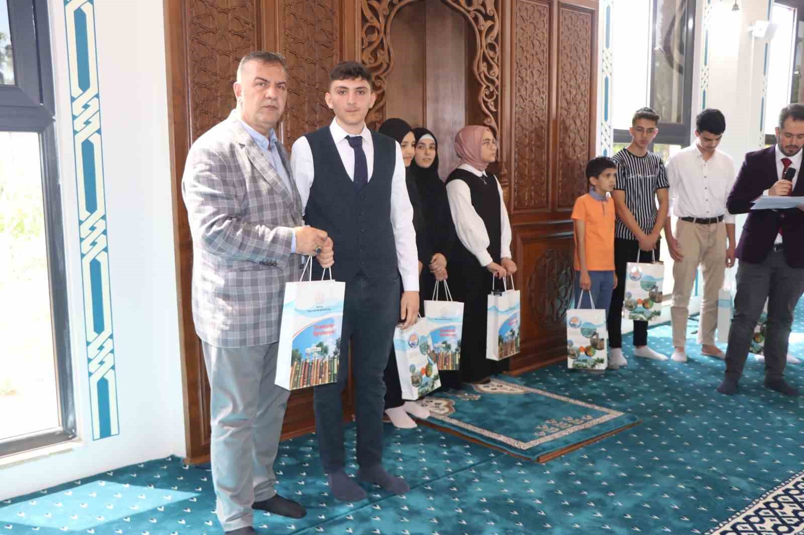 MERSİN'DE YUNUS EMRE İMAM HATİP ORTAOKULUNA AİT MUSTAFA YILDIRIM CAMİİ'NDE