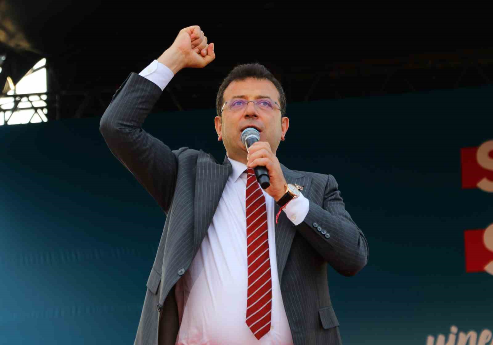 ADANA’DA HALKA HİTAP EDEN İSTANBUL BÜYÜKŞEHİR BELEDİYE BAŞKANI EKREM İMAMOĞLU,