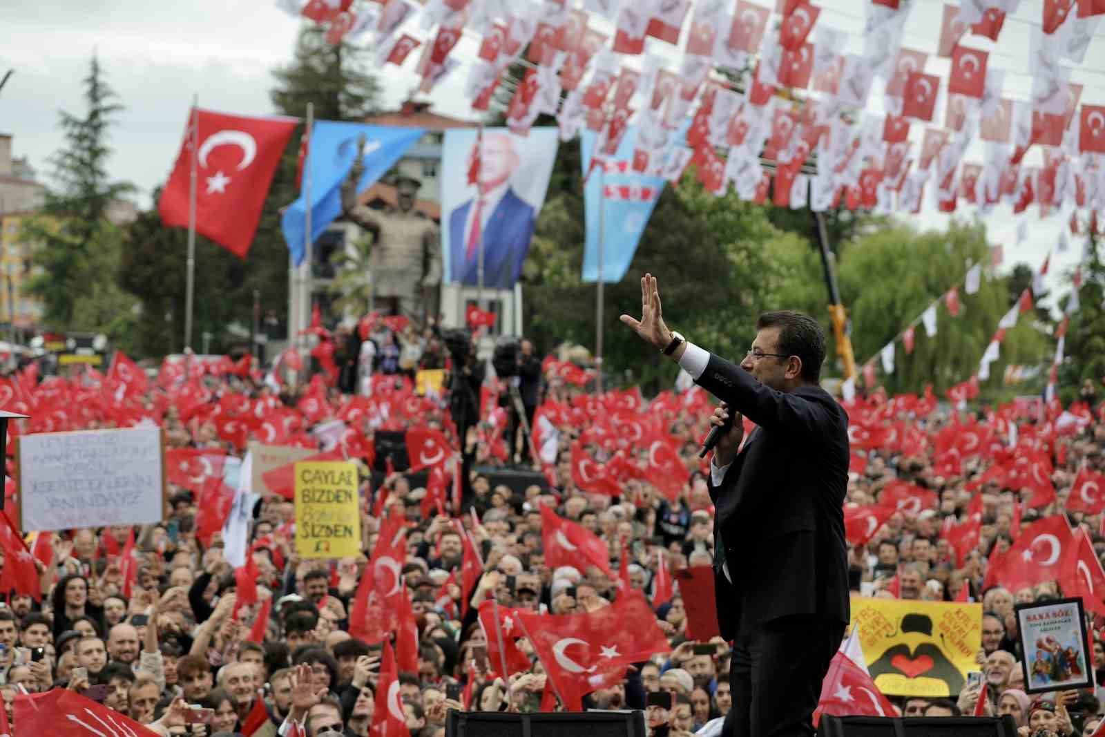 EKREM İMAMOĞLU, RİZE VALİLİĞİ ÖNÜNDE DÜZENLENEN HALK BULUŞMASINDA KONUŞTU