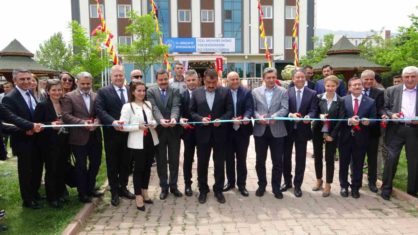 MALATYA İNÖNÜ ÜNİVERSİTESİ’NE ÖZEL BİR FİRMA TARAFINDAN 2 YURT BAĞIŞI