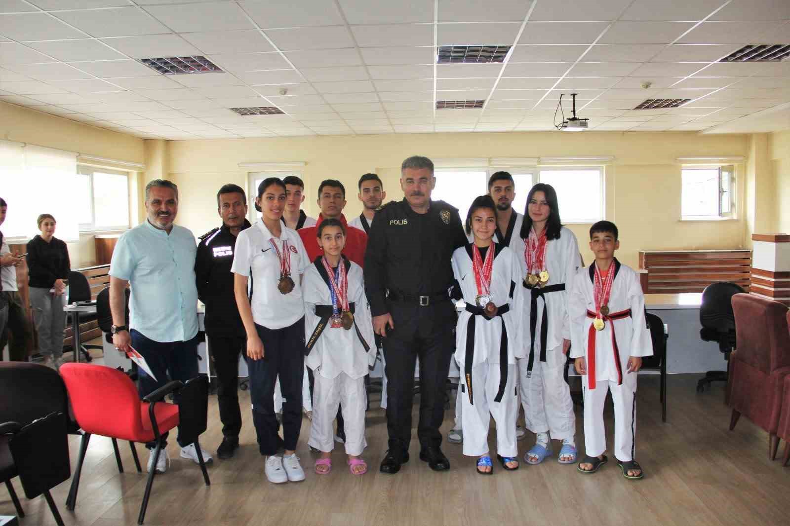 KAYSERİ İL EMNİYET MÜDÜRLÜĞÜ TARAFINDAN KOORDİNE EDİLEN İPEKSİ DOKUNUŞ İLE