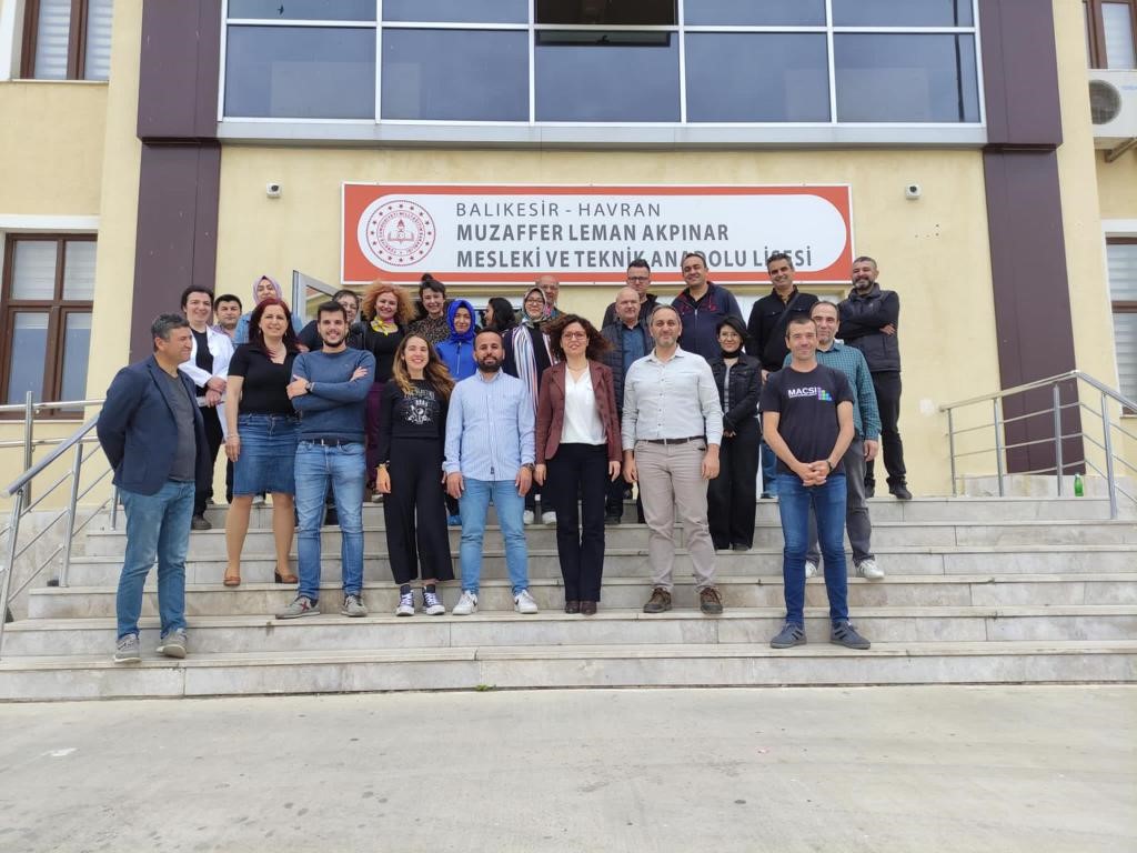 HAVRAN MUZAFFER LEMAN AKPINAR MESLEKİ VE TEKNİK ANADOLU LİSESİ ORTAĞI