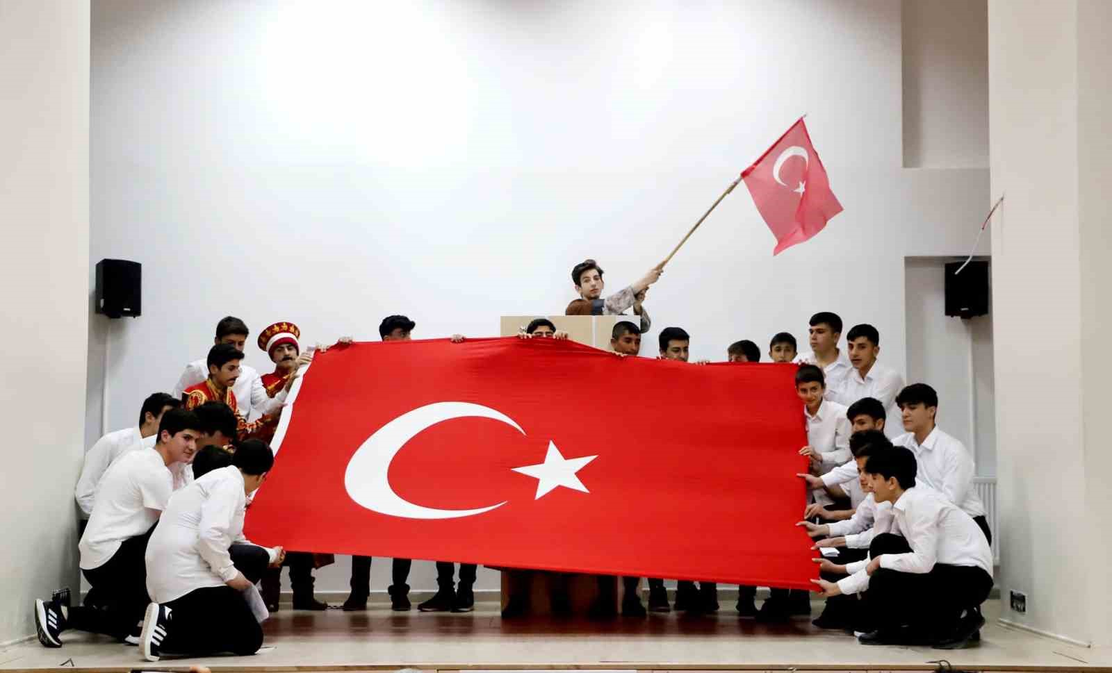 İSTANBUL’UN FETHİ COŞKUYLA KUTLANDI
