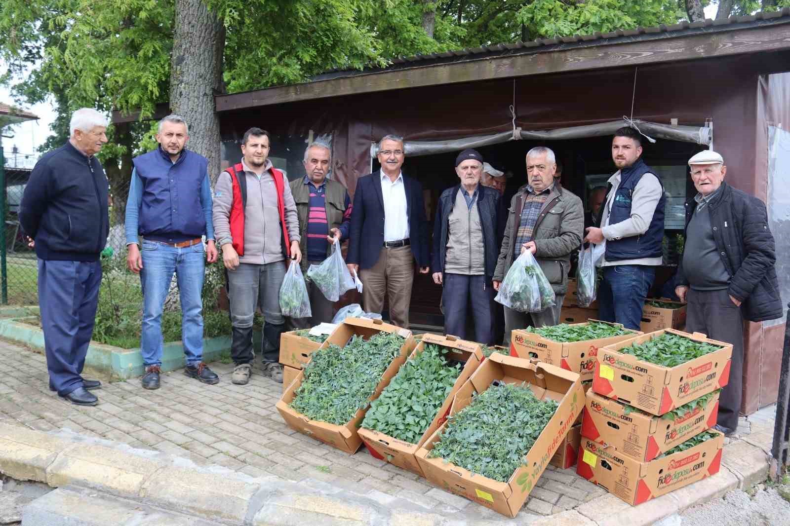 İZMİT BELEDİYESİ, "KÖYLERDE SEBZE ÜRETMEYEN KALMASIN" SLOGANIYLA HER YIL DÜZENLİ
