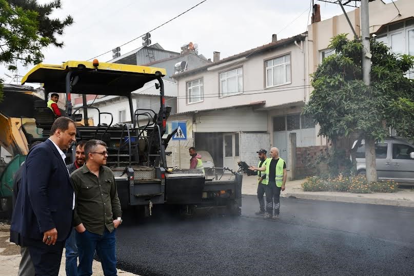 İZNİK BELEDİYESİ İLÇE MERKEZİ VE 39 TAŞRA MAHALLEDE YOL SEFERBERLİĞİ