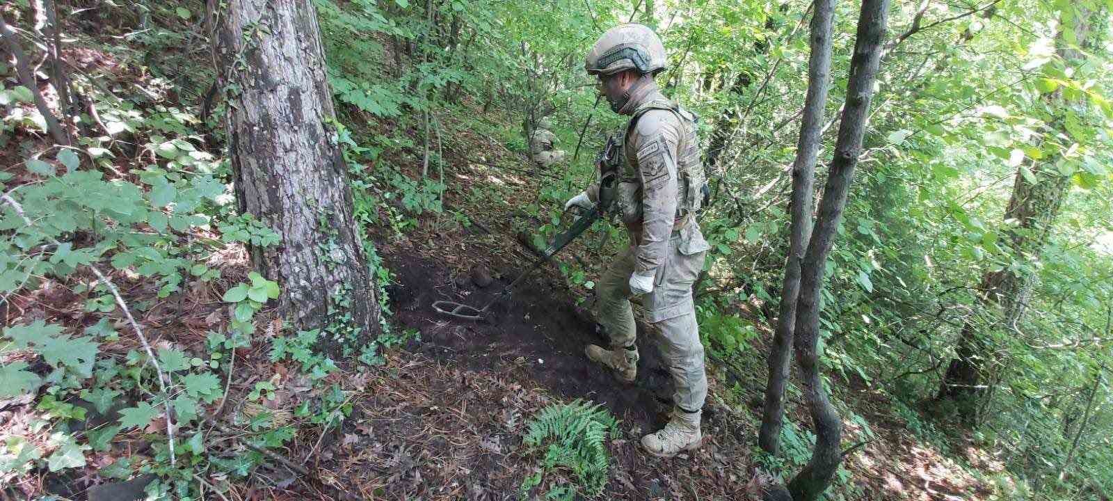 HATAY'DA JANDARMA TARAFINDAN YAPILAN OPERASYONDA, AMANOSLAR'DA BÖLÜCÜ TERÖR ÖRGÜTÜ PKK'YA