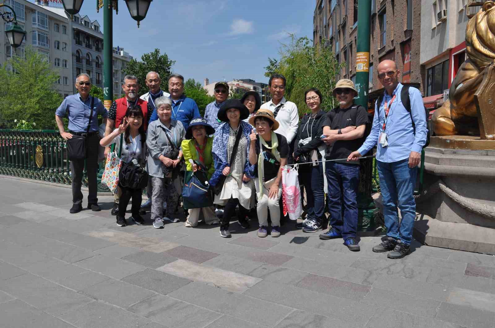 TÜRKİYE’Yİ ZİYARET EDEN VE ESKİŞEHİR’E UĞRAMAYI İHMAL ETMEYEN JAPON TURİSTLER,