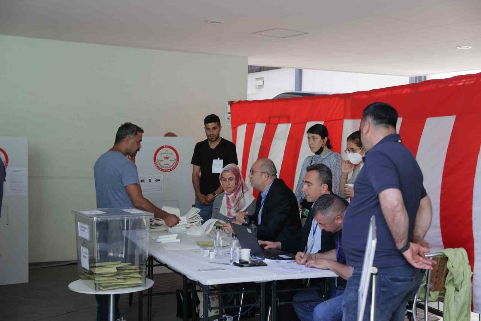 JAPONYA'DA YAŞAYAN TÜRKİYE CUMHURİYETİ VATANDAŞLARI, 14 MAYIS'TA YAPILACAK CUMHURBAŞKANI VE