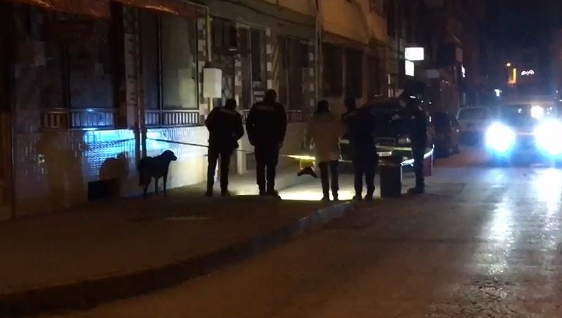 KASTAMONU’DA BİR ŞAHIS, HUSUMETLİSİNE DEFALARCA ATEŞ EDEREK BACAĞINDAN YARALADI.