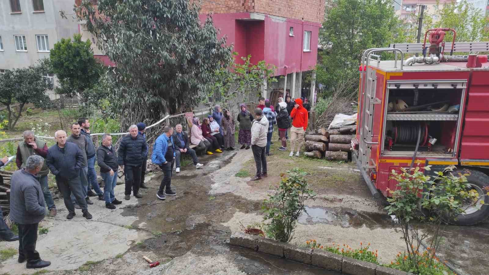 GİRESUN’UN EYNESİL İLÇESİNDEKİ BİR EVİN KALORİFER KAZANININ NEDEN OLDUĞU YANGIN