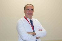 KALP DAMAR TIKANIKLIĞININ EN ÇOK MİDE AĞRILARIYLA KARIŞTIRILDIĞINI BELİRTEN KARDİYOLOJİ