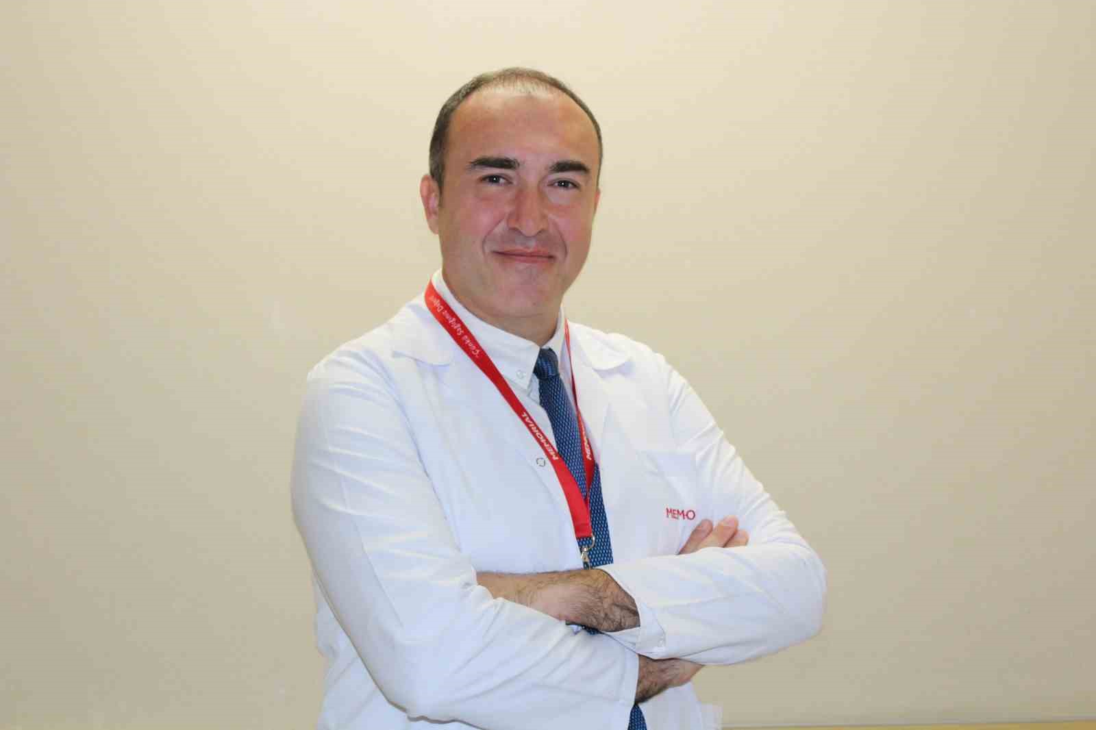 KALP DAMAR TIKANIKLIĞININ EN ÇOK MİDE AĞRILARIYLA KARIŞTIRILDIĞINI BELİRTEN KARDİYOLOJİ