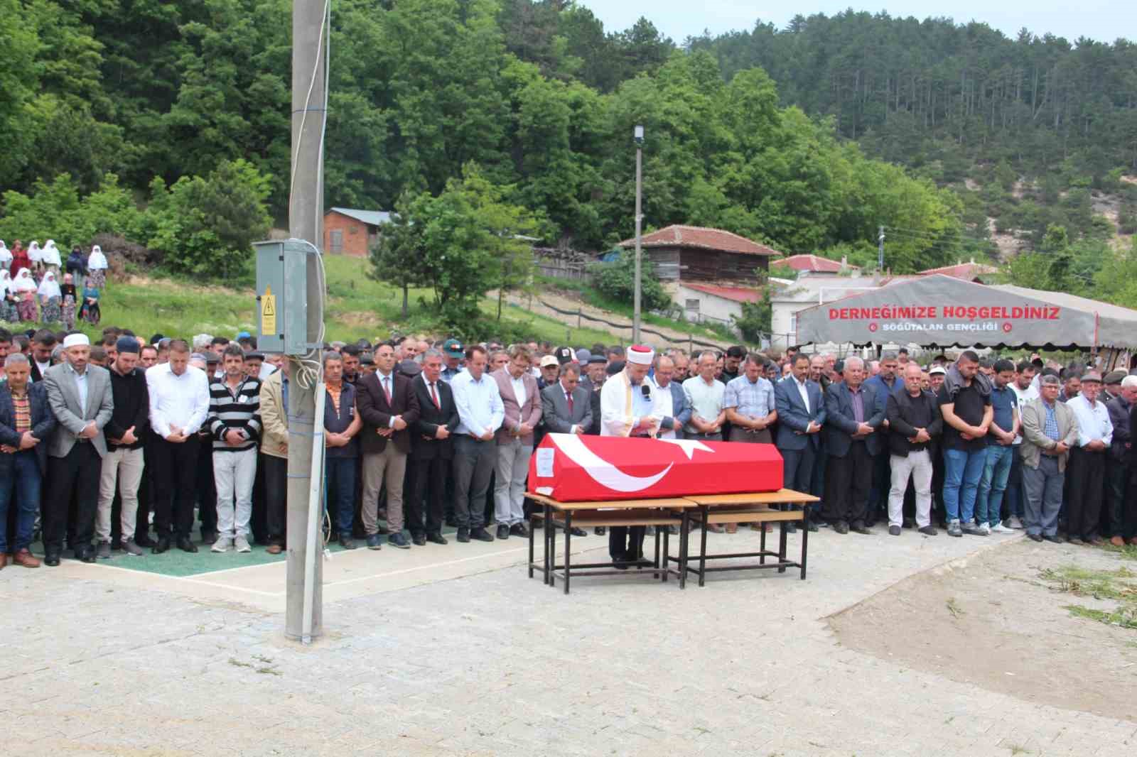 KAHRAMANMARAŞ'TA VATANİ GÖREVİ SIRASINDA KALP KRİZİ GEÇİRİP KALDIRILDIĞI HASTANEDE HAYATINI