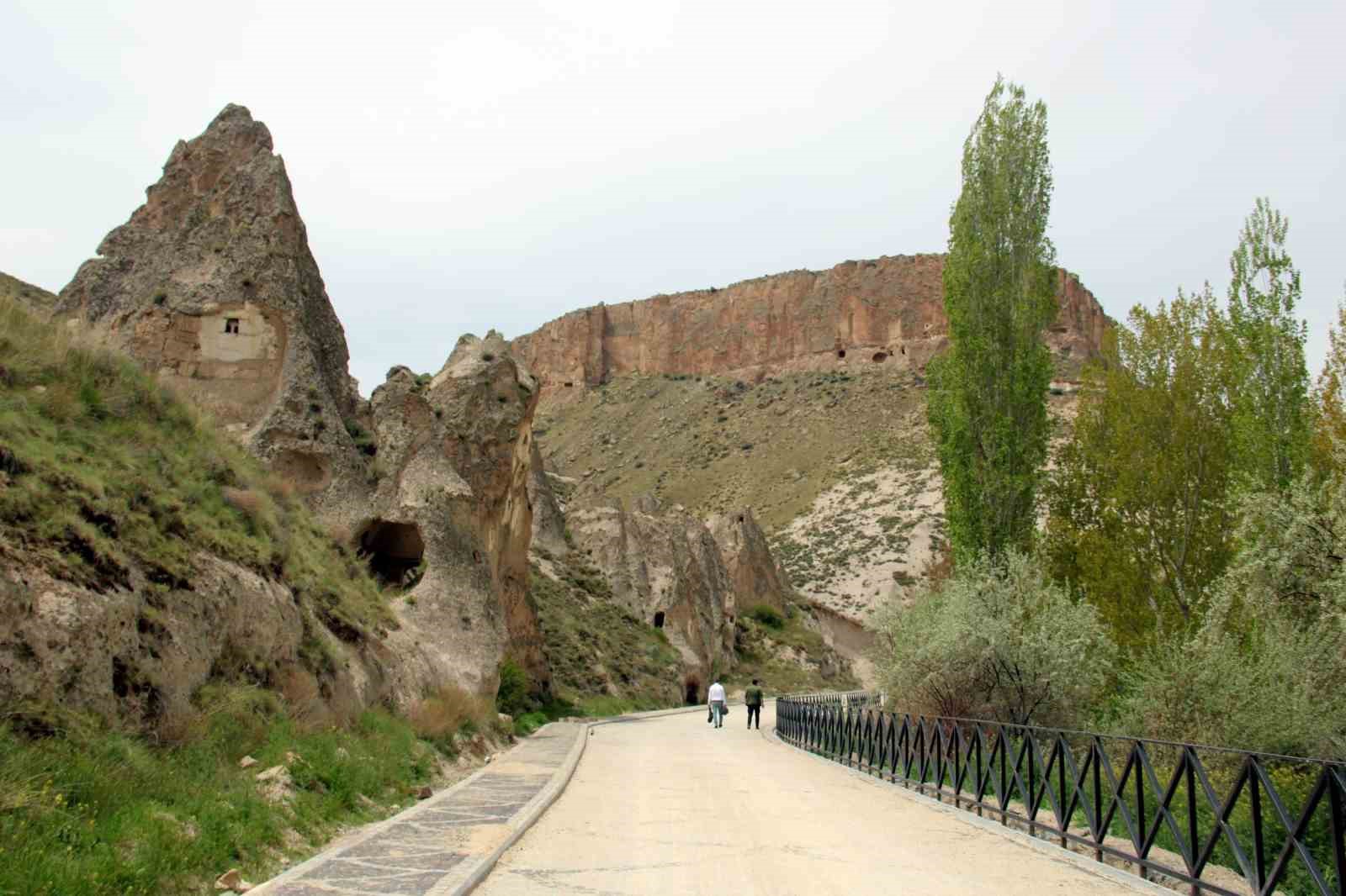 ÇALIŞMALARLA BİRLİKTE FARKLI BİR GÖRÜNÜME BÜRÜNEN SOĞANLI VADİSİ'NDEKİ TURİST SAYISI