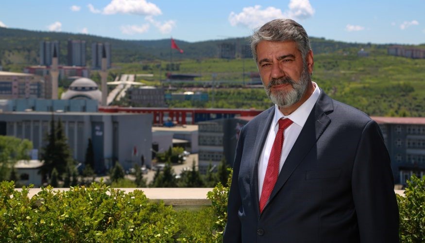 KBÜ REKTÖRÜ PROF. DR. REFİK POLAT, YAYIMLADIĞI MESAJINDA, KBÜ'NÜN GELECEĞİN