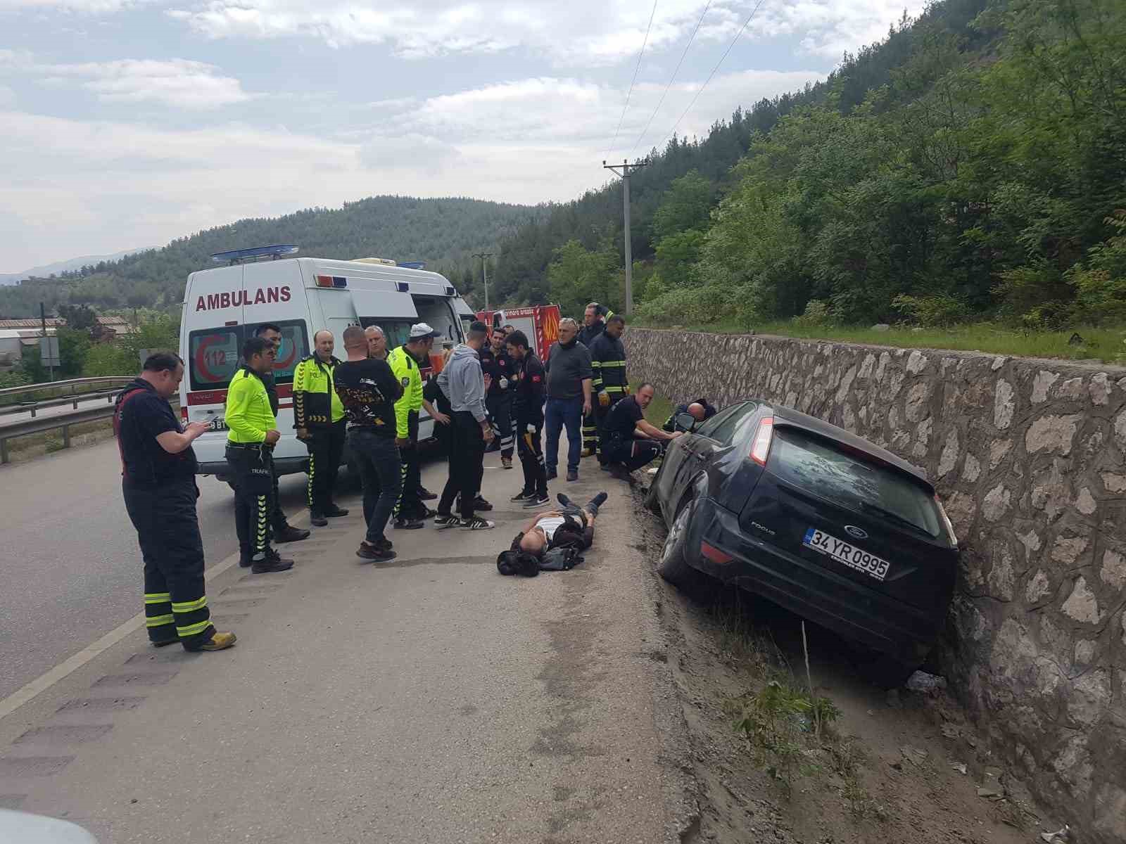 KARABÜK'TE MEYDANA GELEN TRAFİK KAZASINDA 1'İ ÇOCUK 3 KİŞİ YARALANDI.