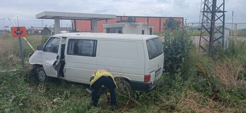 KARACABEY İLÇESİNDE MEYDANA GELEN TRAFİK KAZASINDA 1 KİŞİ HAYATINI KAYBETTİ,