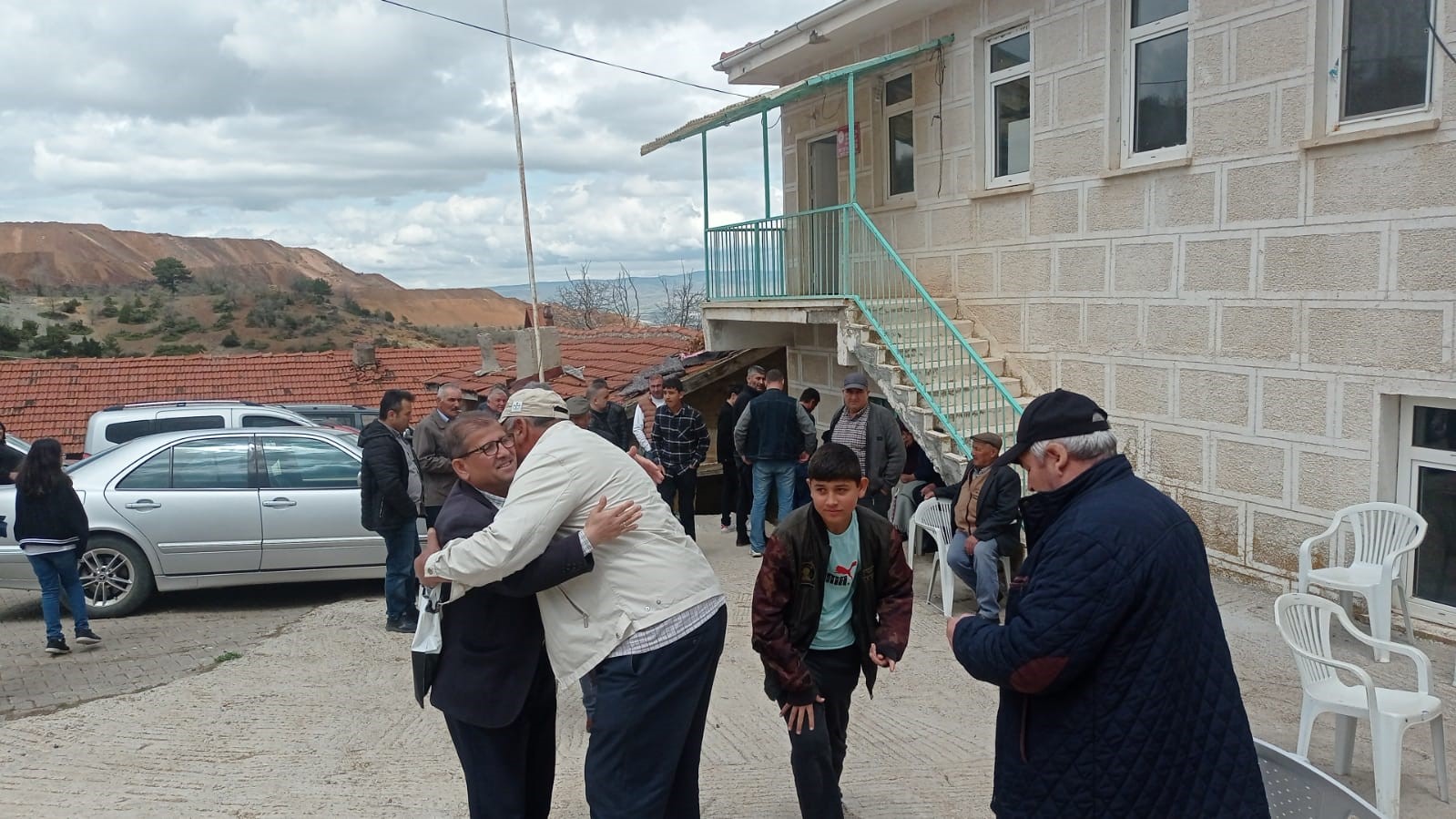 ESKİŞEHİR’İN KARAÇAM MAHALLESİ’NDE HER YIL DÜZENLENEN KÖY GÜNÜ’NDE UZAKTA OLAN