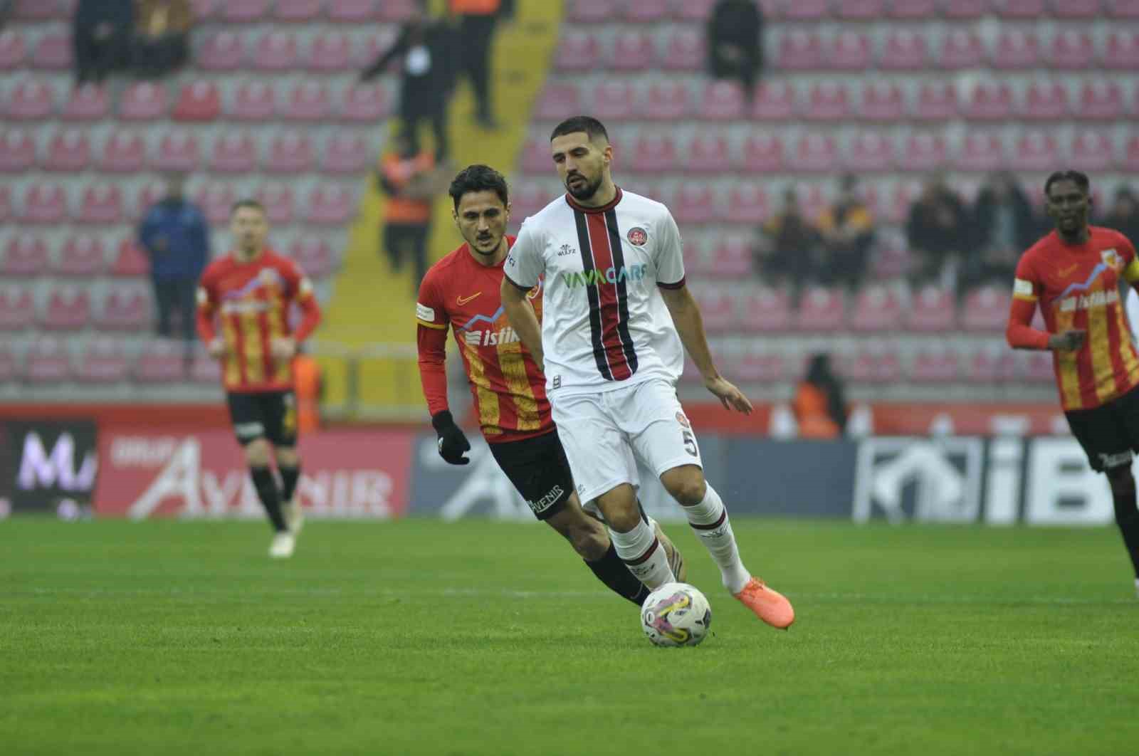 FATİH KARAGÜMRÜK, SÜPER LİG’İN 36. HAFTASINDA SAHASINDA KARŞILAŞACAĞI KAYSERİSPOR İLE