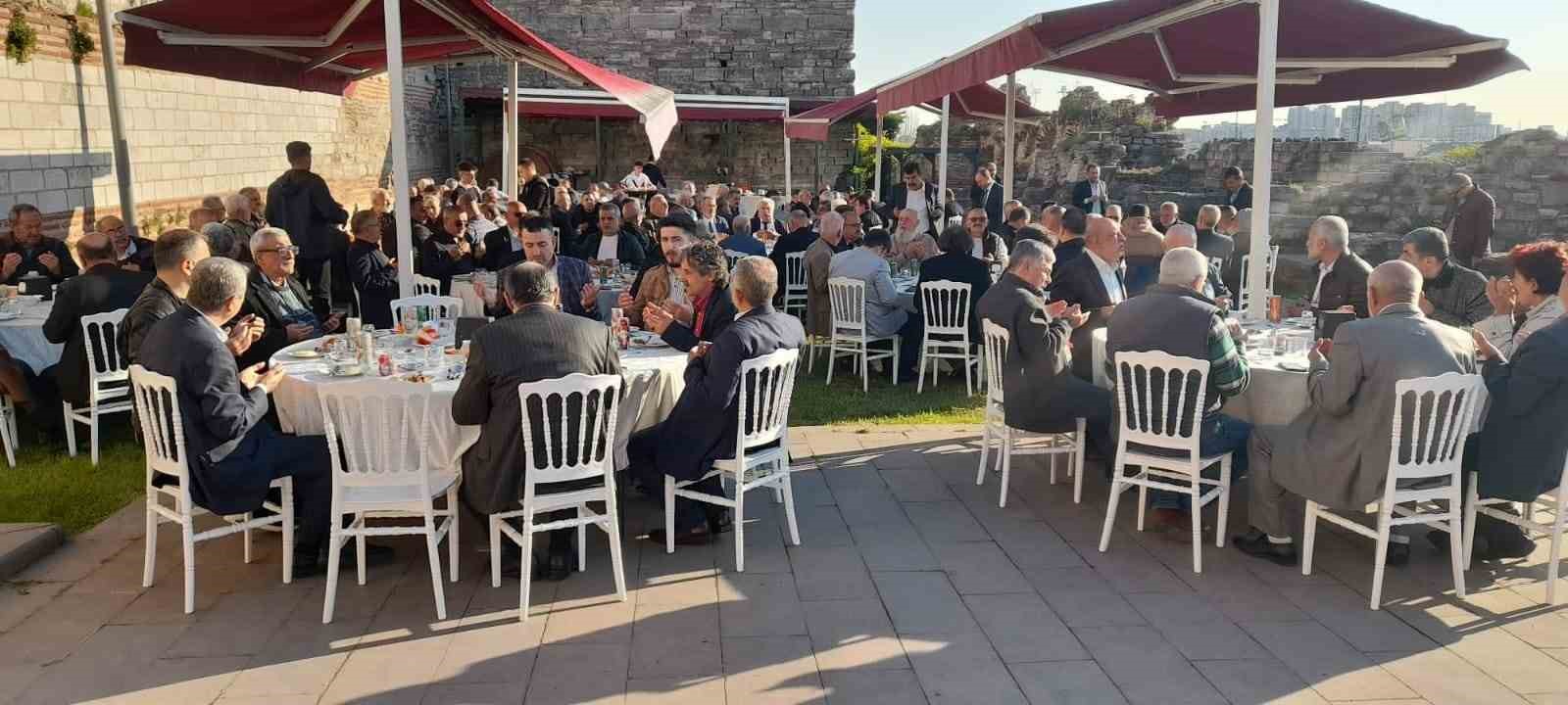 MİLLİYETÇİ HAREKET PARTİSİ VE ÜLKÜCÜ CAMİANIN SEMBOL İSİMLERİNDEN ERDEM KARAKOÇ,