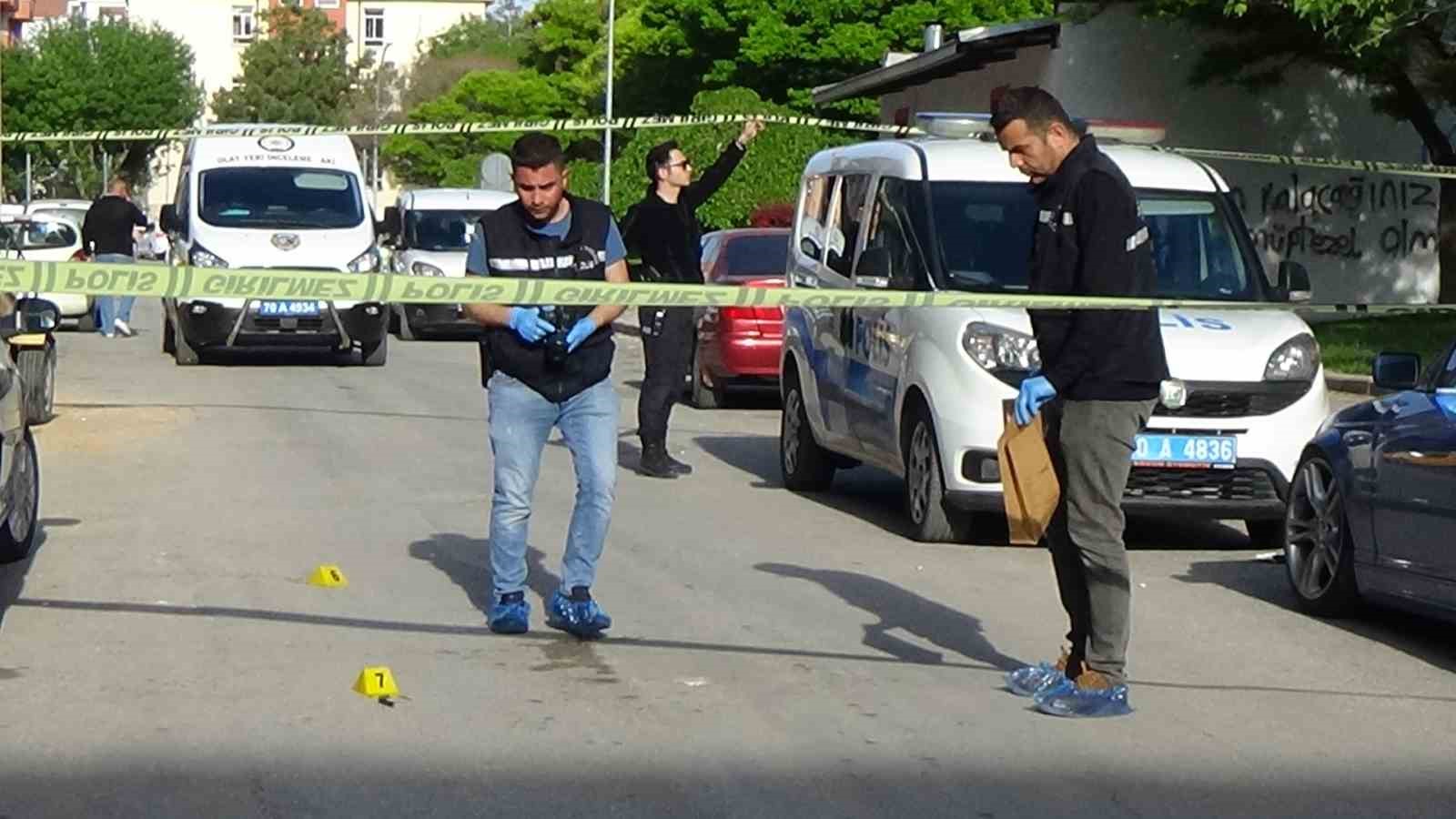 KARAMAN’DA DÖRT KİŞİ ARASINDA ÇIKAN BIÇAKLI KAVGADA, 1 KİŞİ ÖLDÜ,