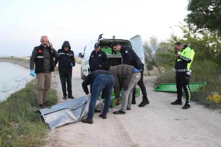 KARAMAN’DA OTOMOBİL SULAMA KANALINA UÇTU: 1 ÖLÜ