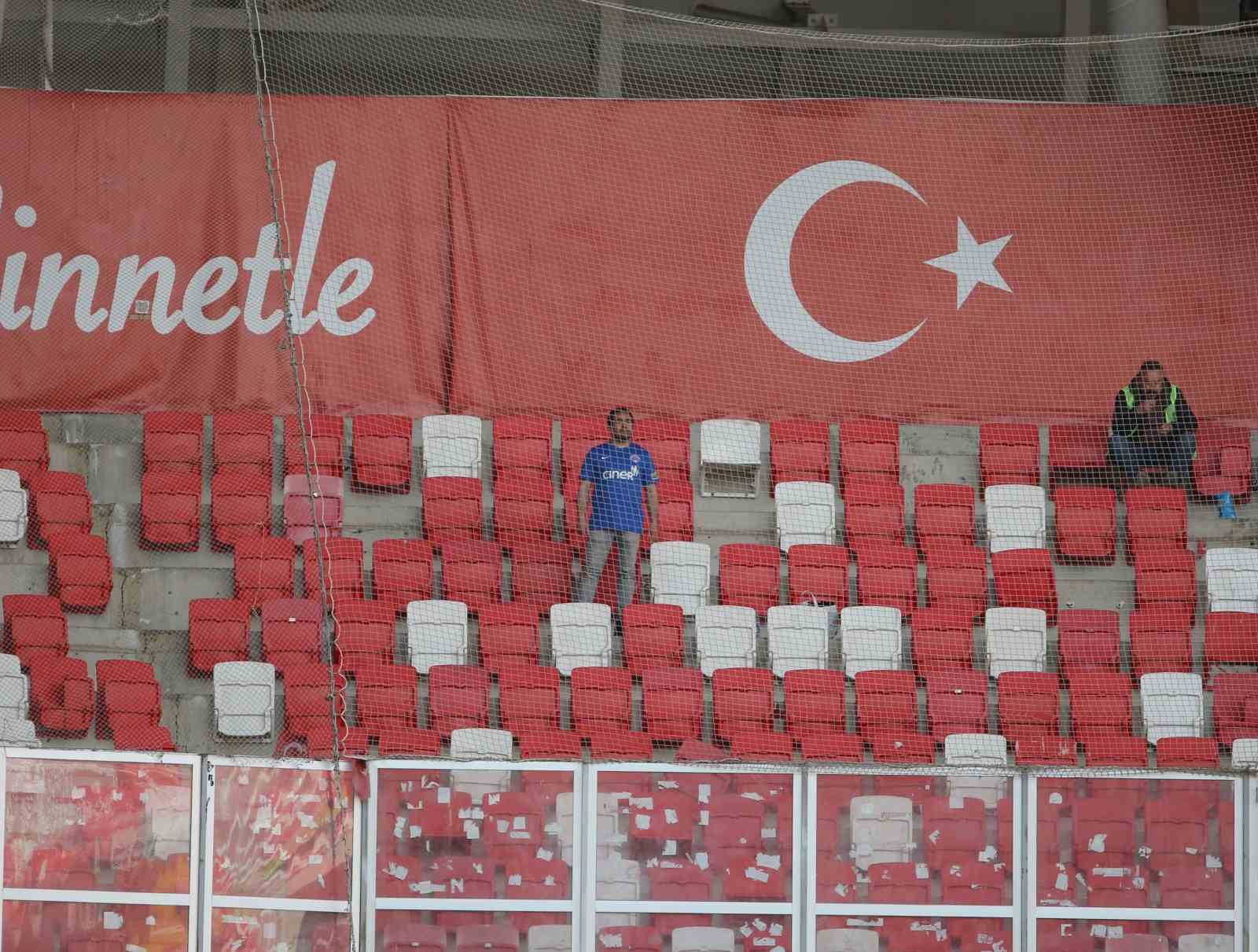KASIMPAŞA’NIN, SPOR TOTO SÜPER LİG'İN 34. HAFTASINDA KONUK OLDUĞU SİVASSPOR
