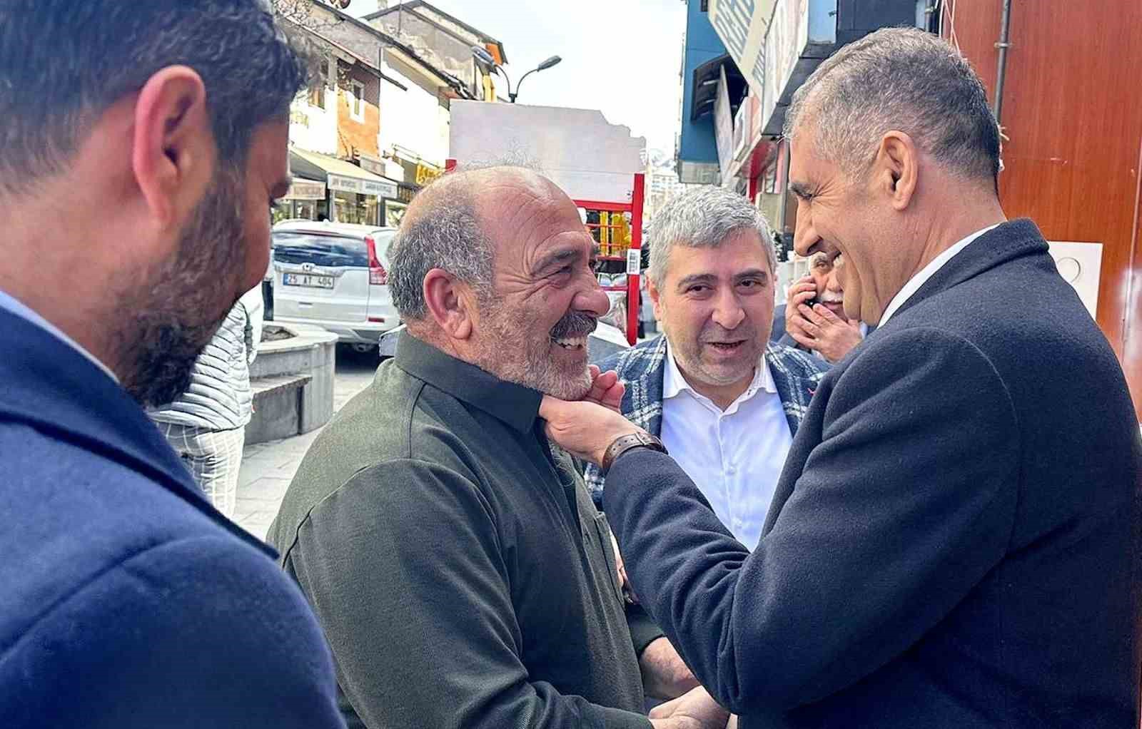 BÖBREK YETMEZLİĞİNDEN MUSTARİP EŞİNE BİRKAÇ AY ÖNCE BÖBREĞİNİ VEREREK VEFASINI