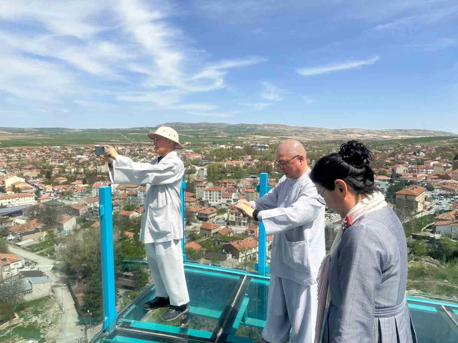 BÜNYAN; KAYABAŞI CAM SEYİR TERASINI MERAK EDEREK İLÇEYE ZİYARETE GELEN