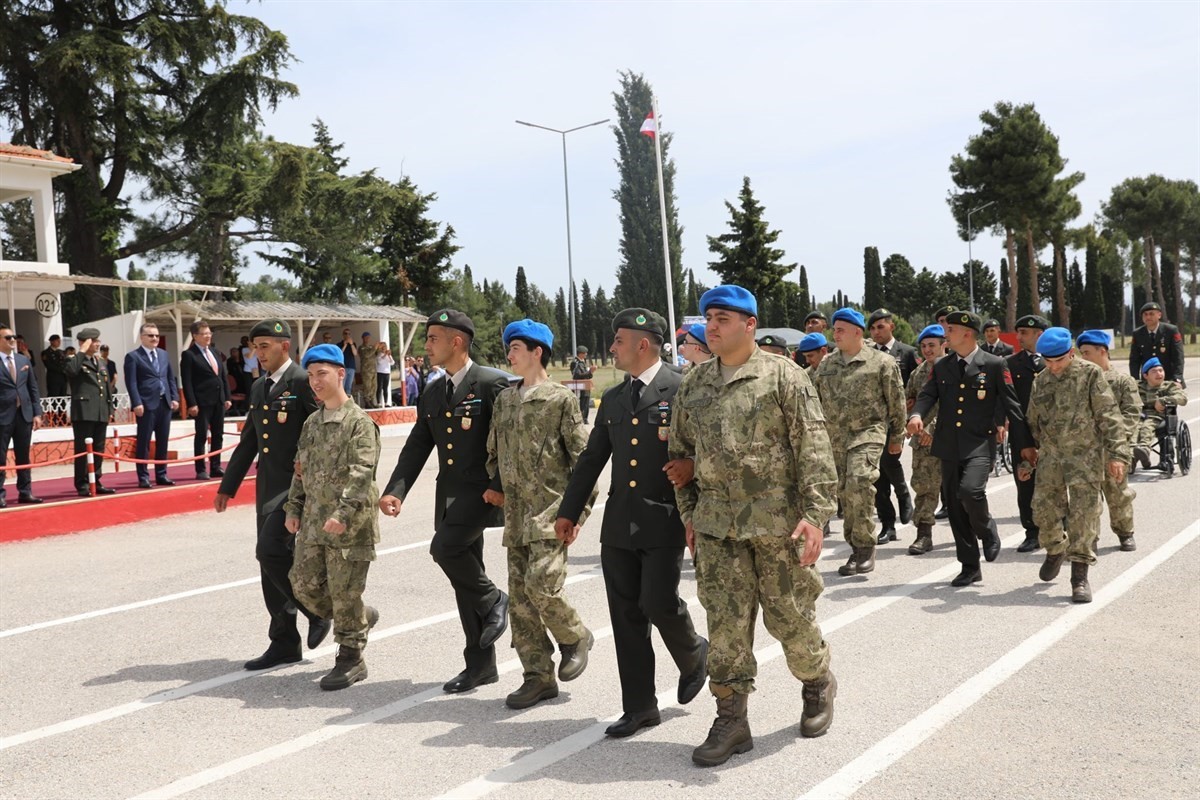 ENGELLİLER HAFTASI NEDENİYLE EDREMİT 19. KOMANDO TUGAY KOMUTANLIĞINCA, 13 ÖZEL