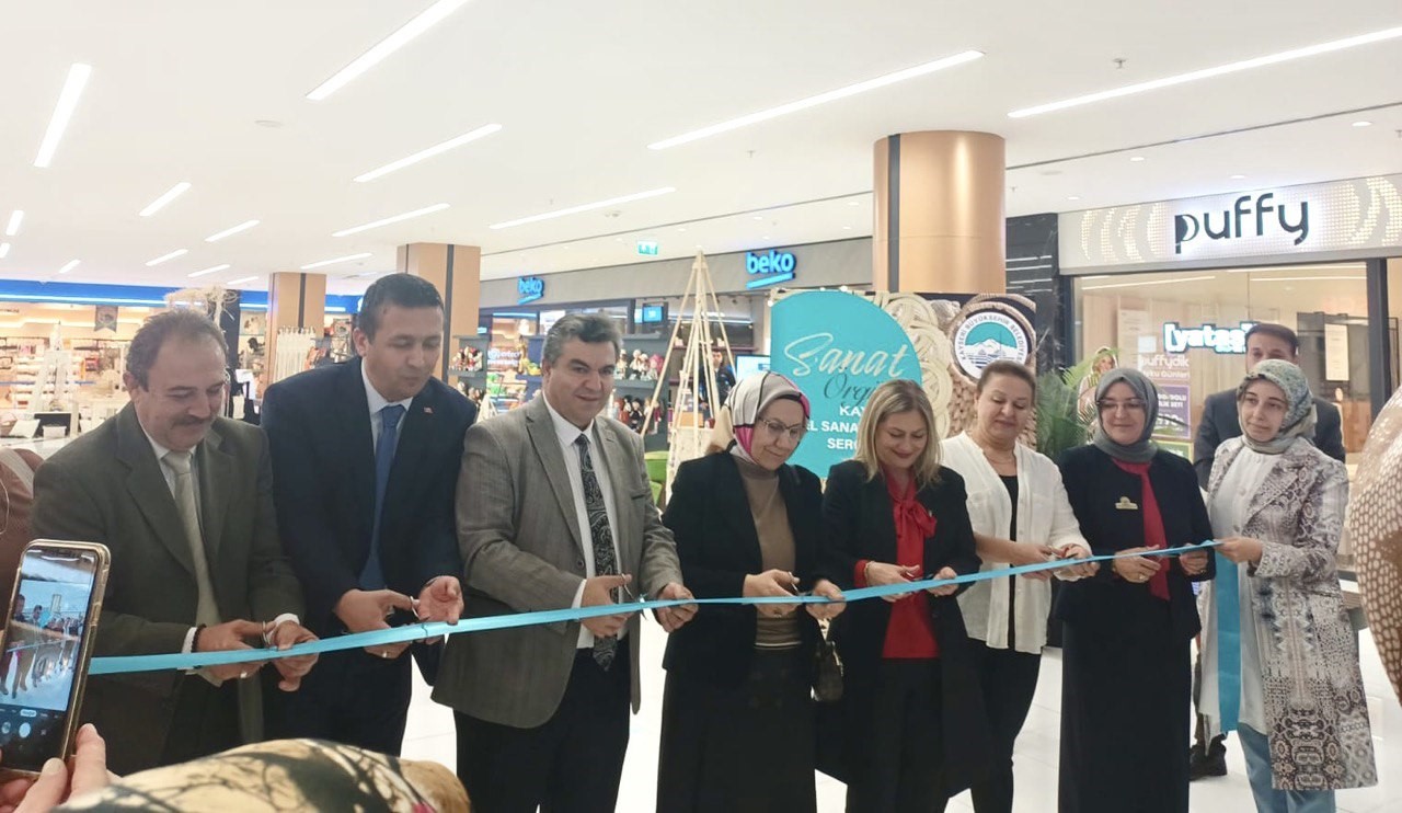 KAYSERİ BÜYÜKŞEHİR BELEDİYESİ BÜNYESİNDE FAALİYETLERİNİ YÜRÜTEN KAYSERİ MESLEKİ EĞİTİM VE