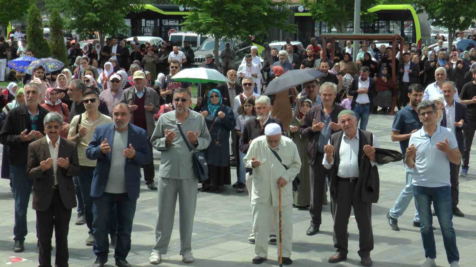 DİYANET İŞLERİ BAŞKANLIĞI TARAFINDAN DÜZENLENEN HAC ORGANİZASYONUYLA HAC VAZİFESİNİ YERİNE