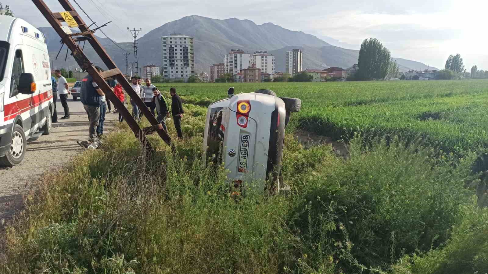 KAZADA 2 KİŞİ YARALANDI