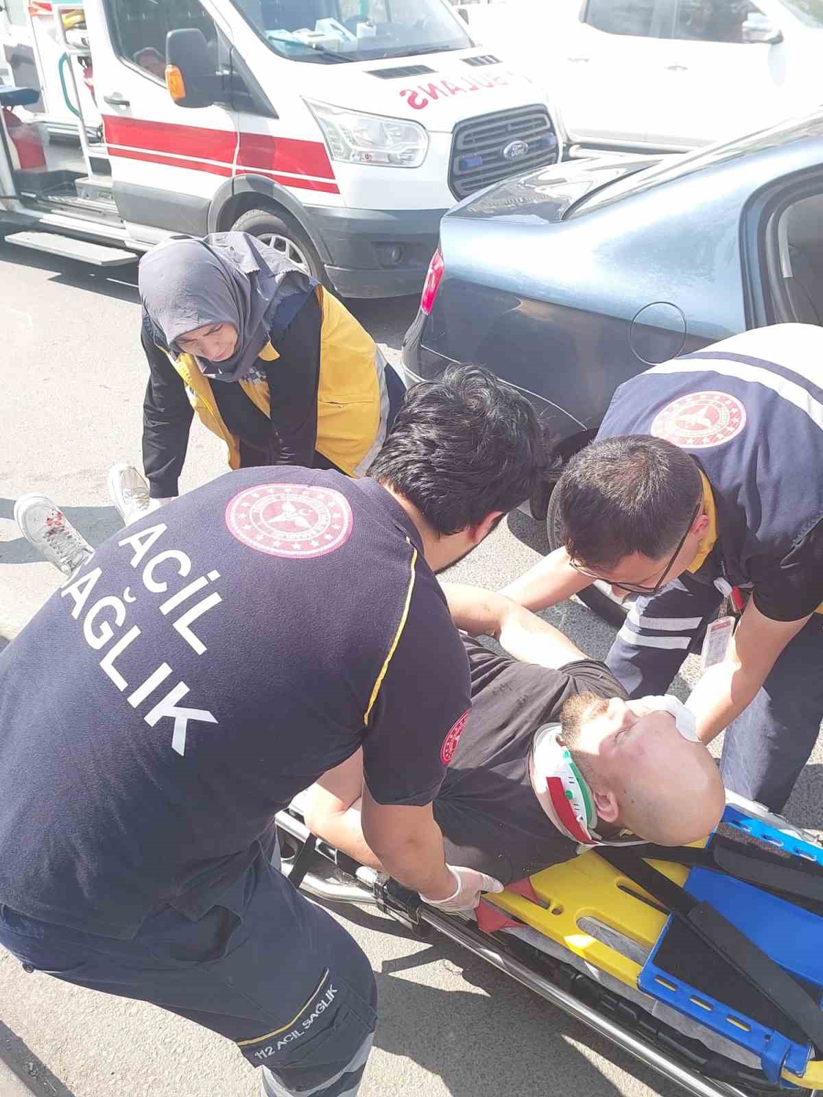 ZONGULDAK'IN EREĞLİ İLÇESİNDE MEYDANA GELEN TRAFİK KAZASINDA BİR KİŞİ YARALANDI.