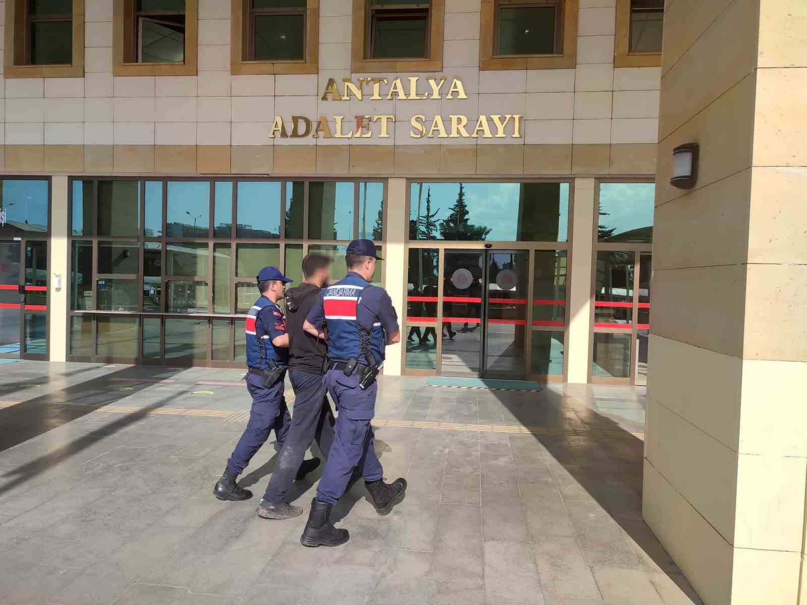 HAKKINDA 20 YIL KESİNLEŞMİŞ HAPİS CEZASI BULUNAN HÜKÜMLÜ, JANDARMA EKİPLERİ