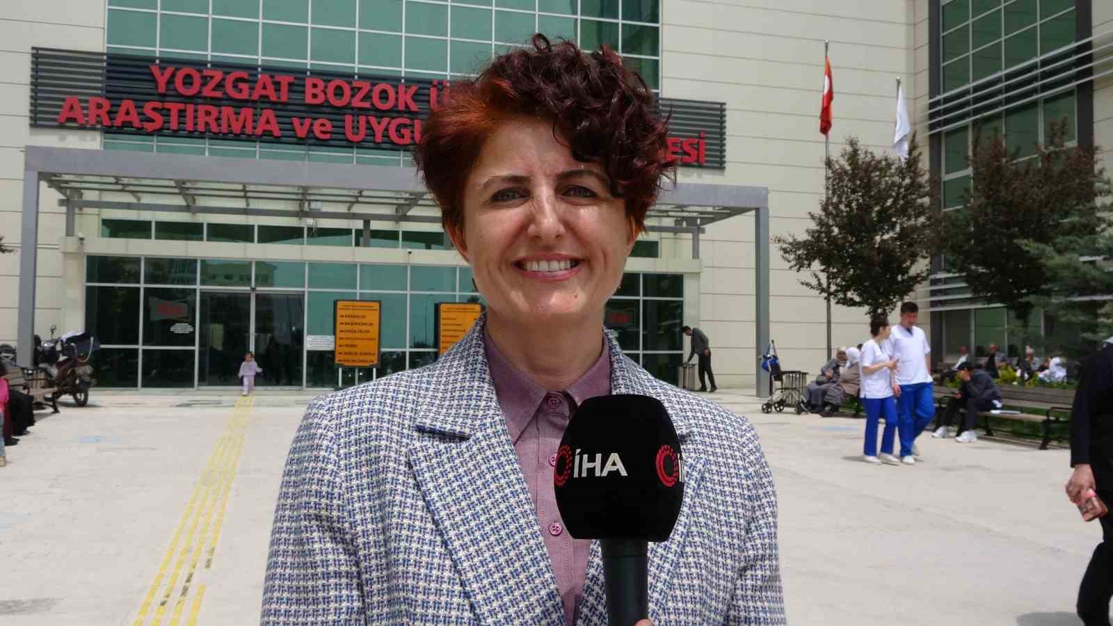 PROF. DR. ÇİĞDEM KADER, KENE İLE MÜCADELEDE EN ETKİLİ YÖNTEMİN